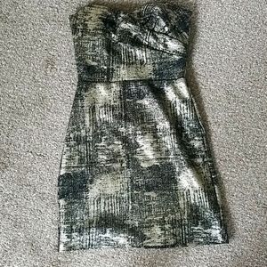 Strappless dress